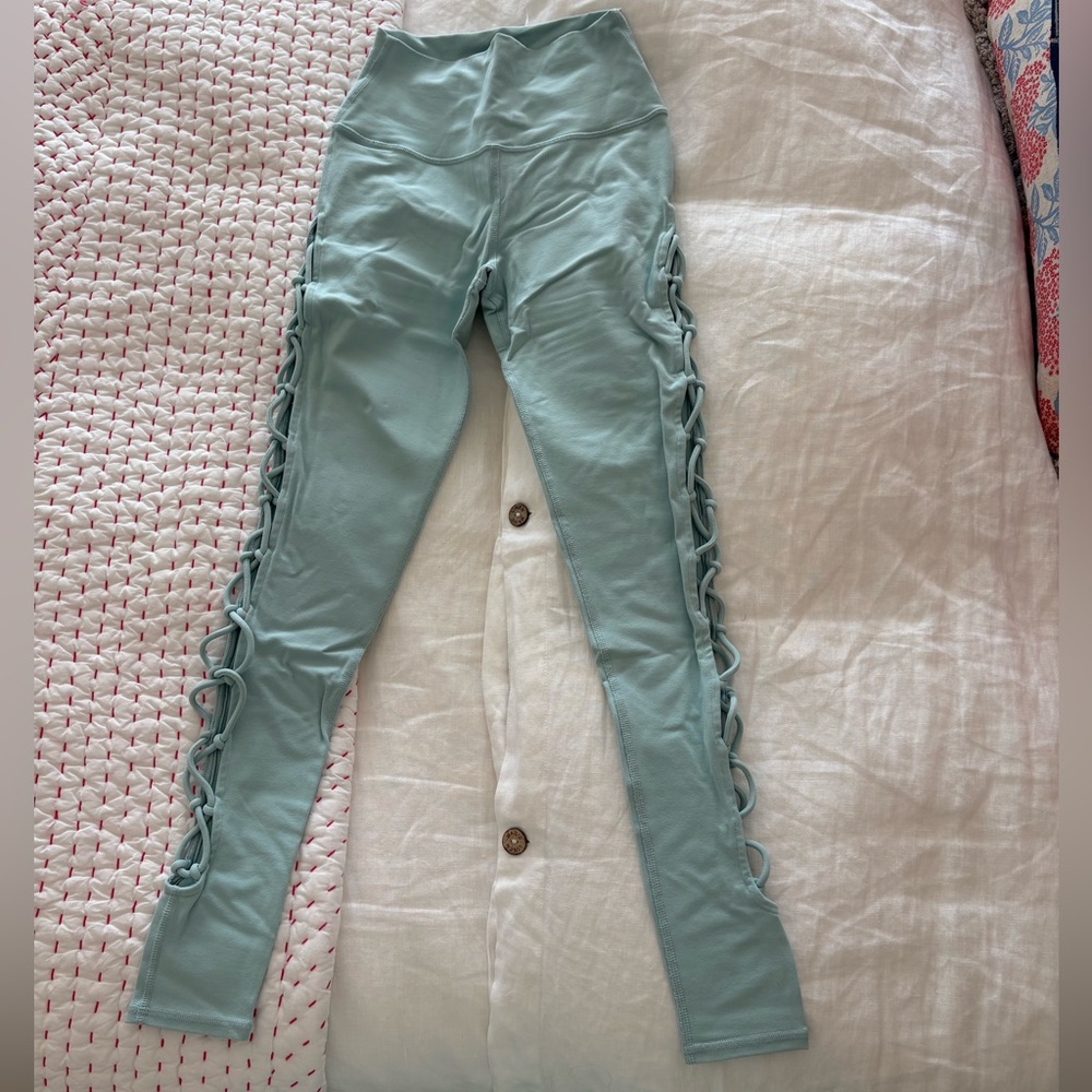 Alo Yoga Leggings